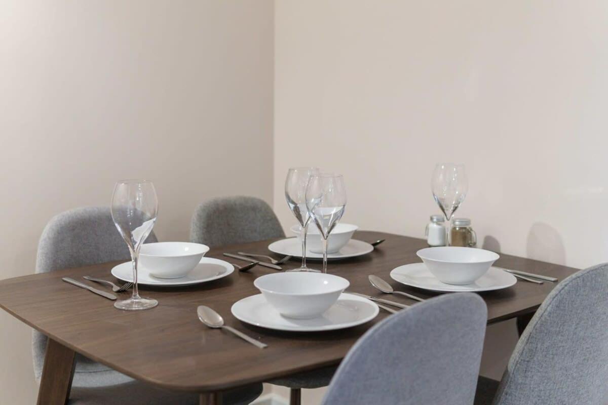 Apartamento Bright 2 Bed - Sleeps 4 *
